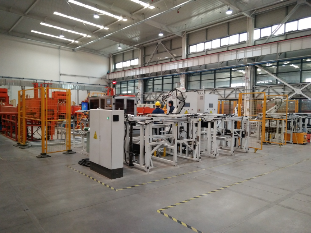 杨贵妃颤抖双乳呻吟求欢