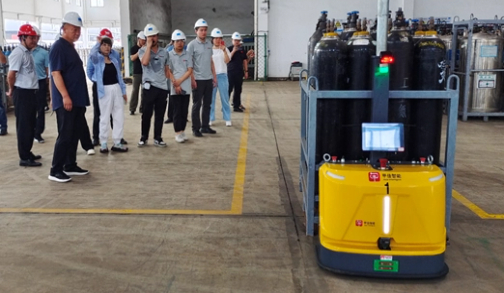 杨贵妃颤抖双乳呻吟求欢