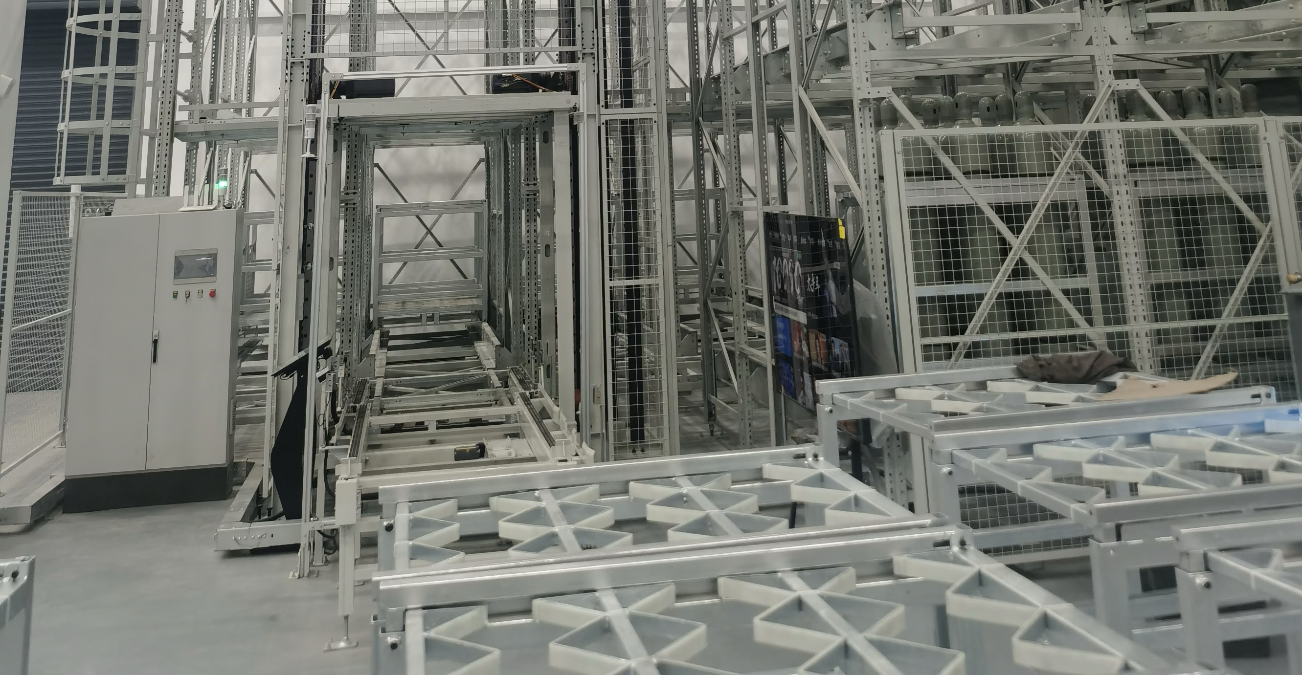 杨贵妃颤抖双乳呻吟求欢