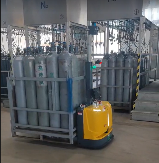 杨贵妃颤抖双乳呻吟求欢